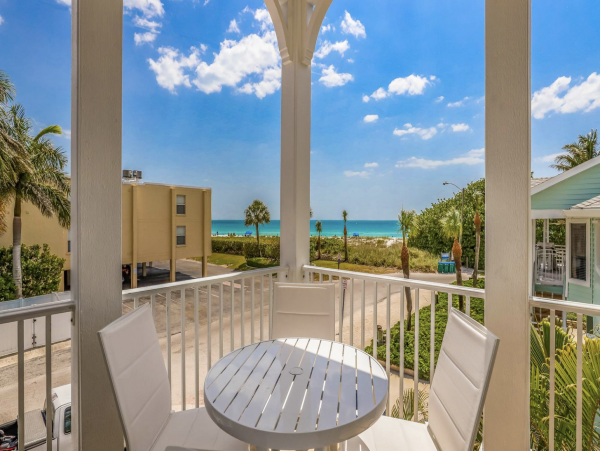 Expansive Beach Home - Casual Luxury - Steps to the Beach